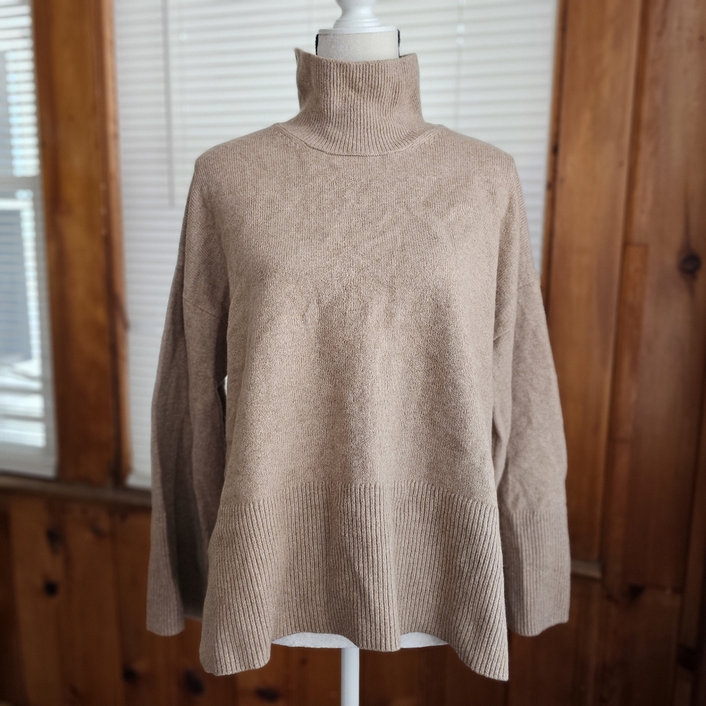 NWT Banana Republic boxy turtleneck sweater wool blend wide sleeve brown tan L